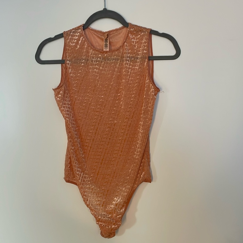 SKIMS bodysuit peach felt